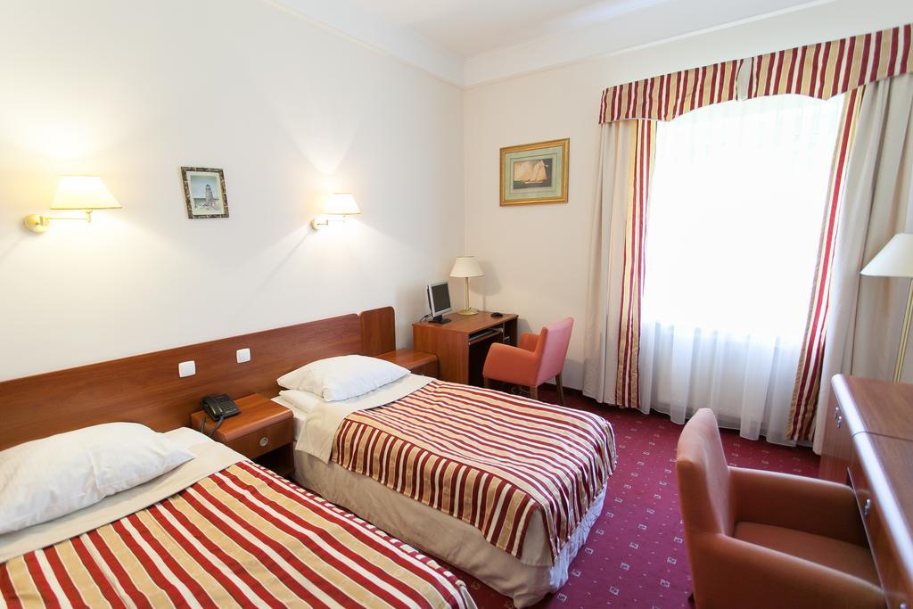 Hotel Twins II Varşovia Cameră foto