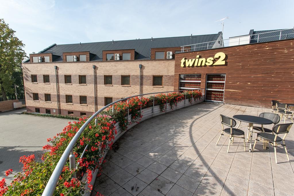 Hotel Twins II Varşovia Exterior foto